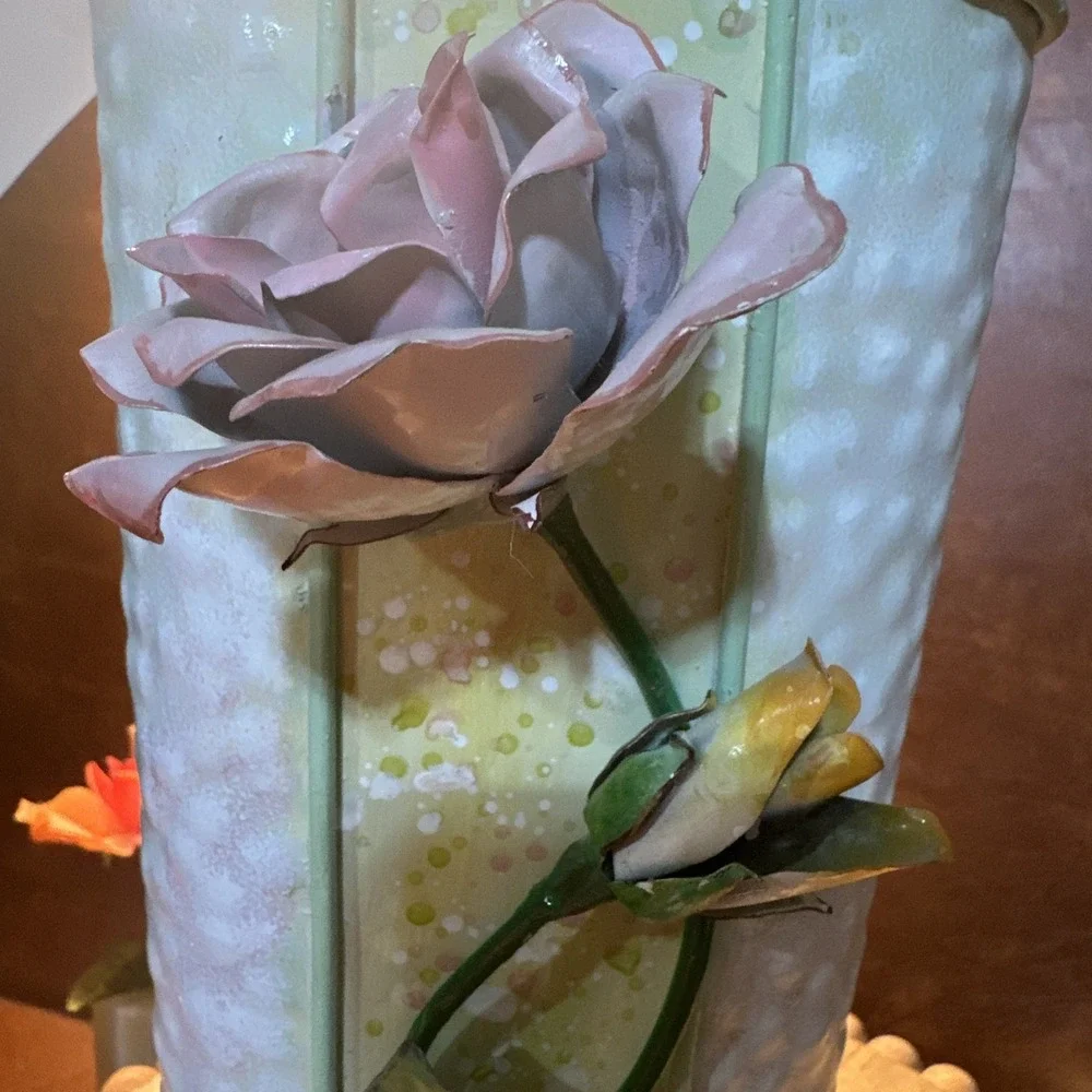 Galvanize/Metal Footed Planter/Vase With Hand Painted 3D Pink-yellowRoses 10.5